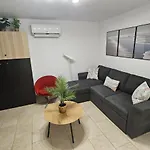 דירה Tauro